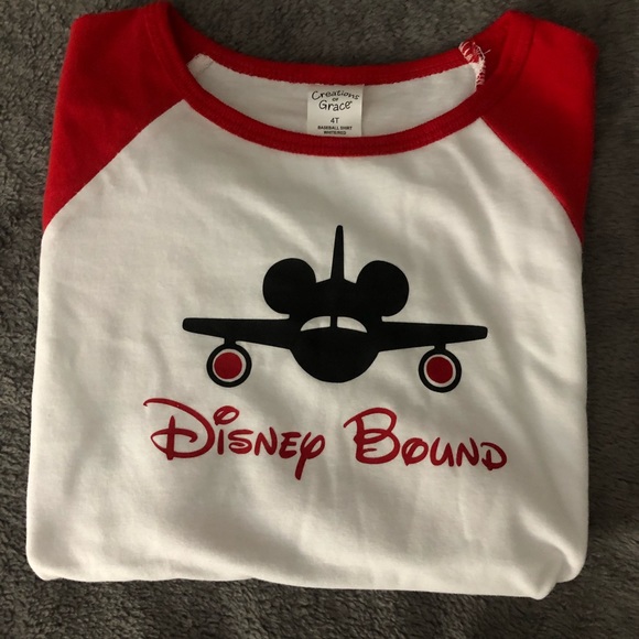 White with red sleeves tshirt - Picture 2 of 4